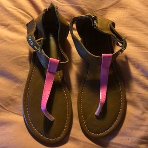 Girls xhiliration sandals NEVER WORN sz 1